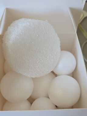 White Foam Craft Balls - Assorted Sizes + Cylindrical Foam Sponge